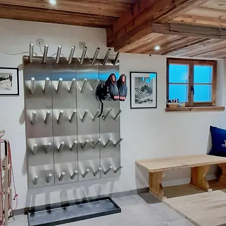 The Stunning Chalet Has 7 Bedrooms Alpesi faház Nasserein